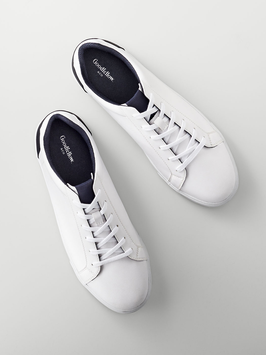 GF_Detail_Sneakers